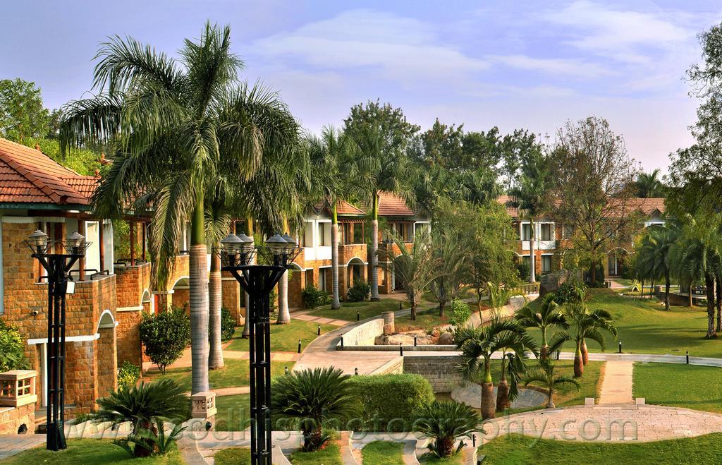 Golkonda Resorts & Spa Hajdarábád Exteriér fotografie