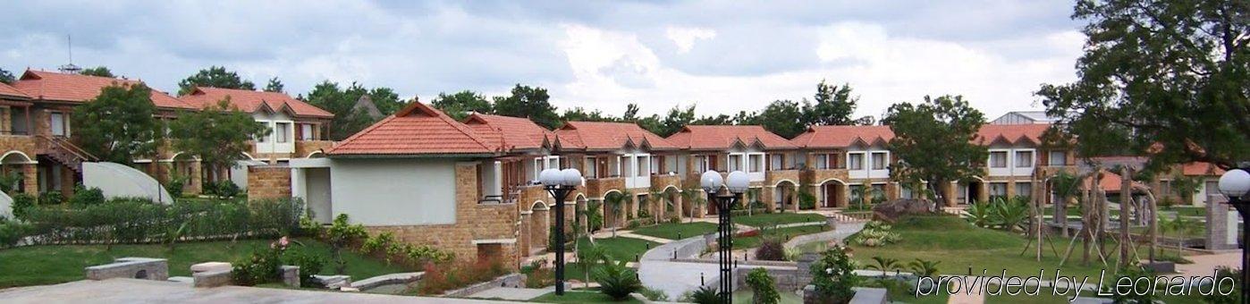 Golkonda Resorts & Spa Hajdarábád Exteriér fotografie
